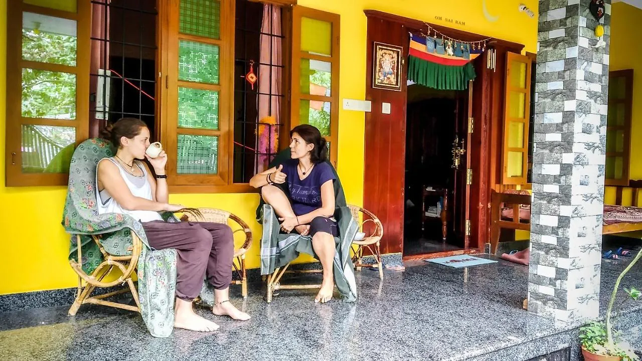 Отель Shakti Ashram, Healing Center & Academy * Only Women Варкала 0*,  Индия