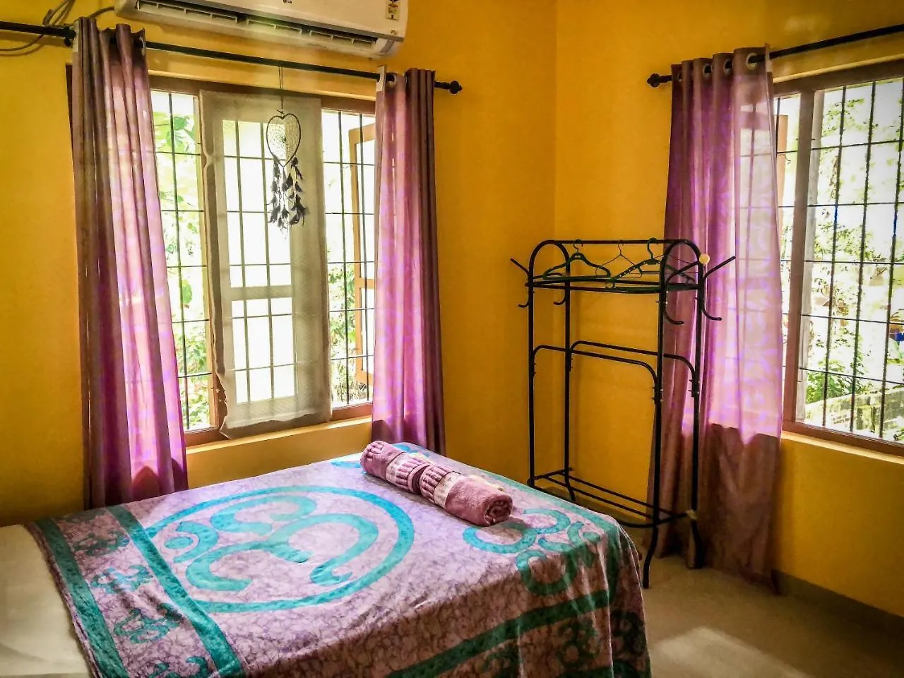 Отель Shakti Ashram, Healing Center & Academy * Only Women Варкала